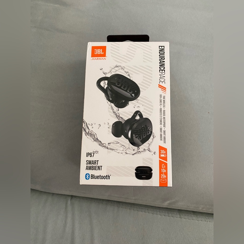 JBL - Endurance Race Waterproof True Wireless Sport Earbud Headphones - Black